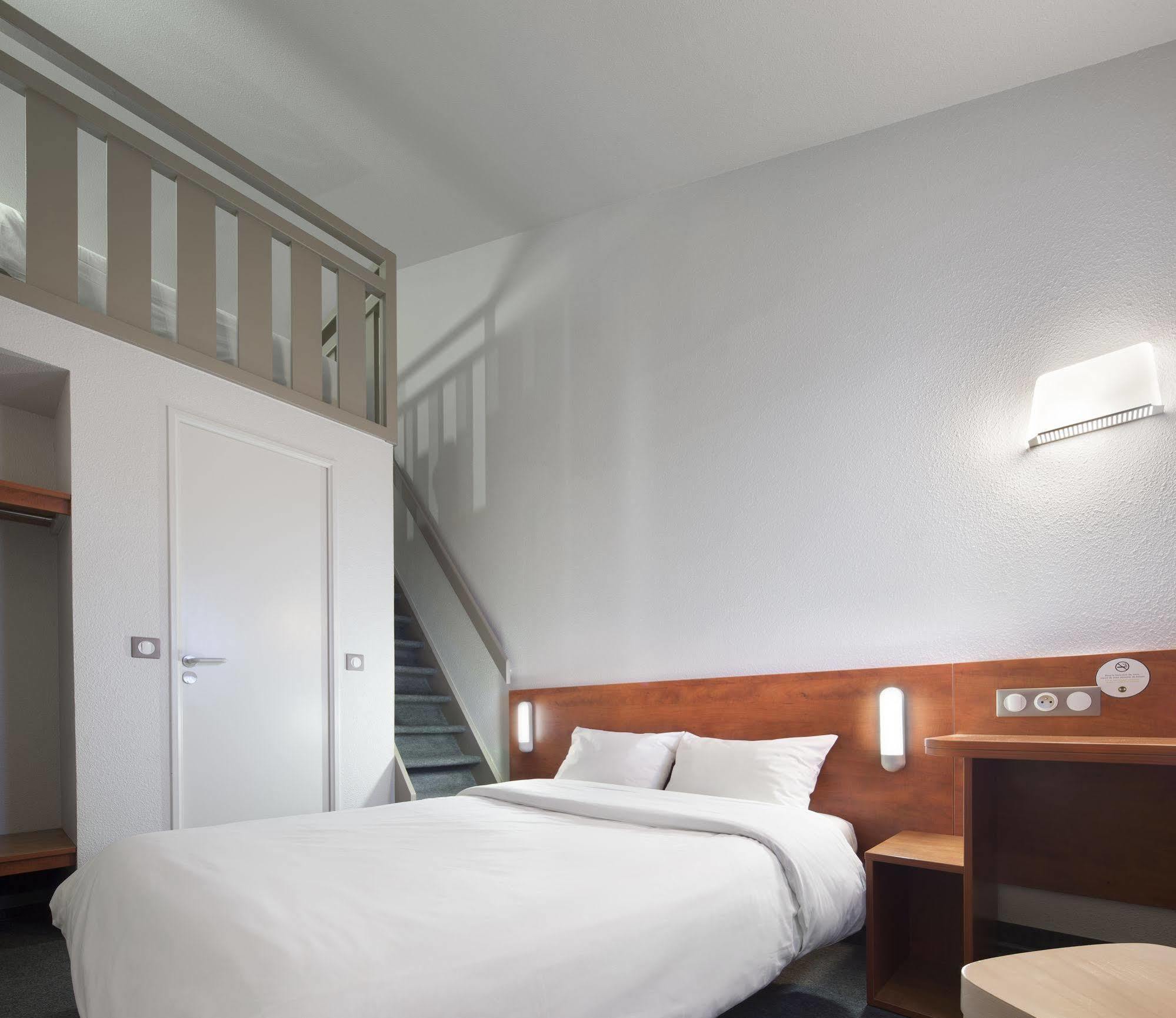 B&B Hotel Chartres Le Coudray Eksteriør bilde