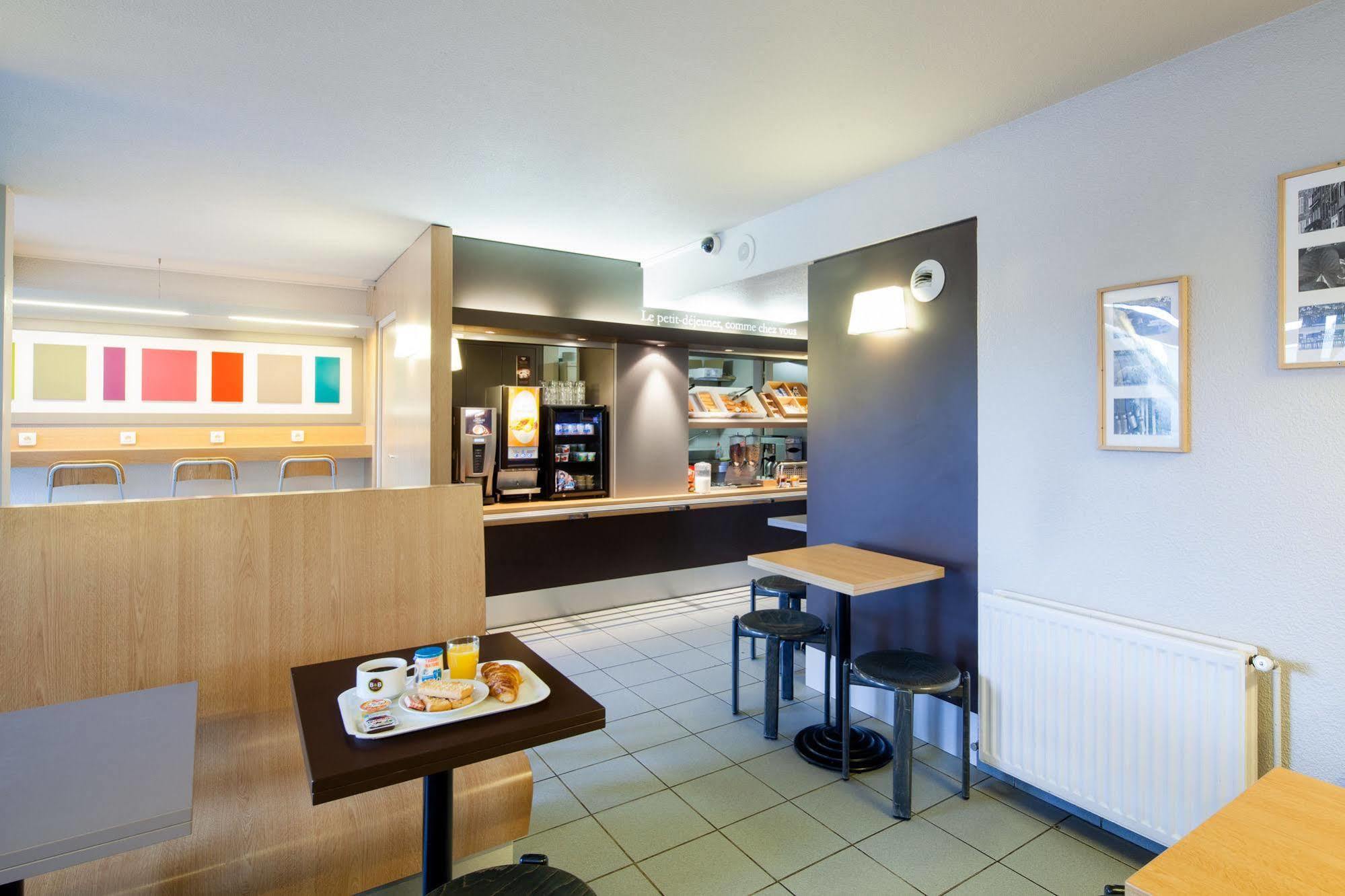 B&B Hotel Chartres Le Coudray Eksteriør bilde